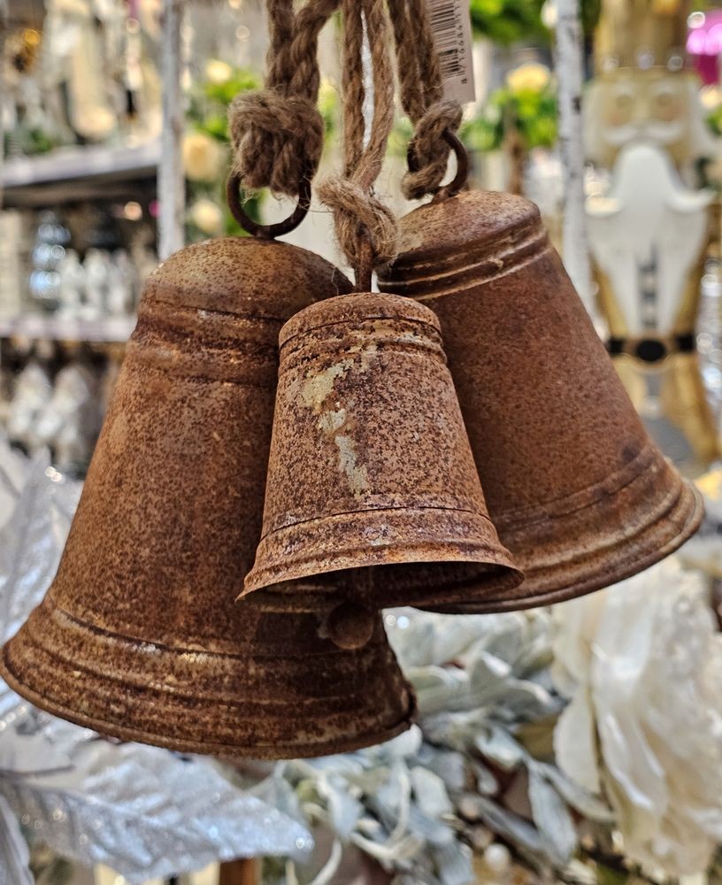 Rezavý antik plechový zvonek se šňůrkou - Ø 7*10 / 20 cm