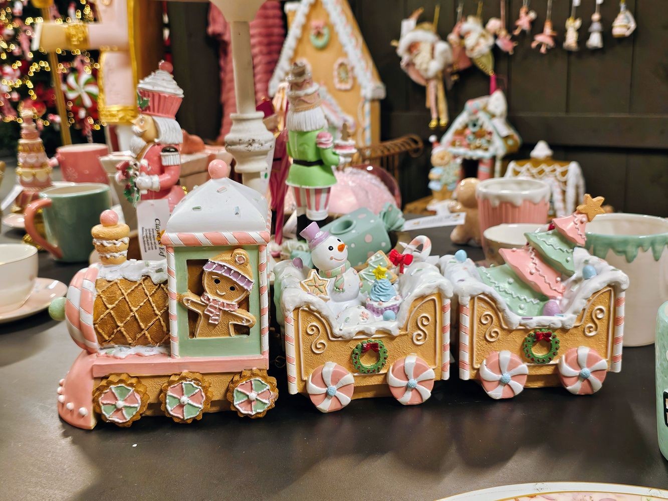 Barevný vánoční perníkový vláček Gingerbread Train - 45*12*19 cm