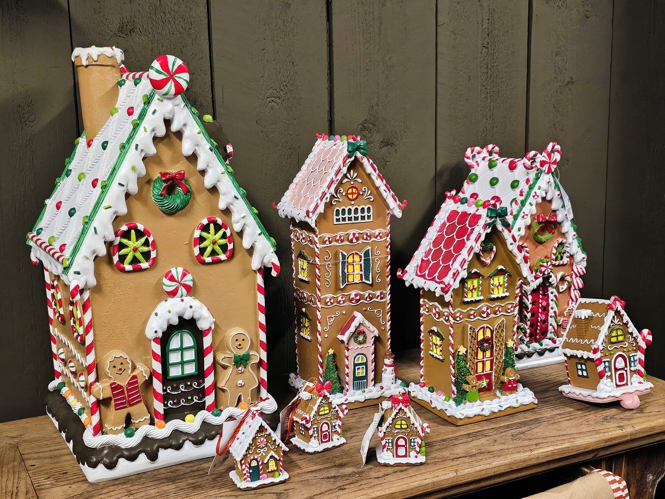 Závěsná ozdoba perníková chaloupka Gingerbread House - 7*5*9 cm
