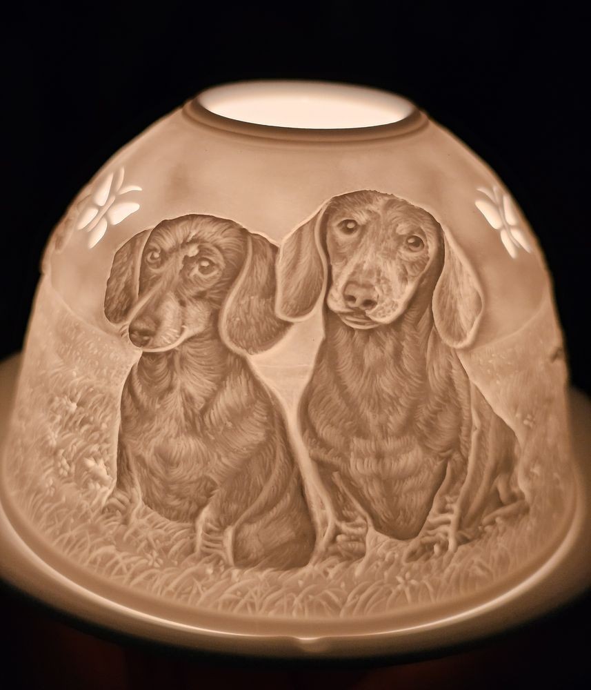 Bílý porcelánový svícen s jezevčíky Paollo - Ø 12*8 cm