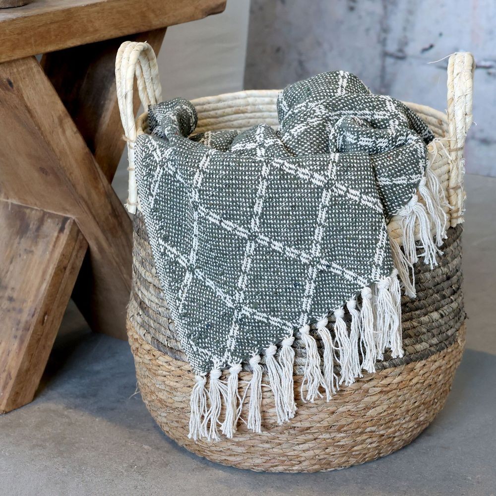 Zelený přízový pléd s károváním a třásněmi Aix - 130*150 cm Chic Antique Zelený přízový pléd s károváním a třásněmi Aix - 130*150 cm Chic Antique