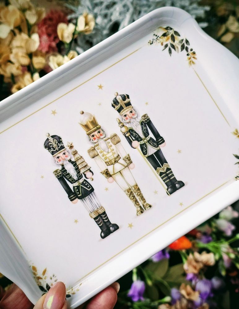 Bílý melaminový tácek s louskáčky Royal Nutcrackers - 13*21 cm