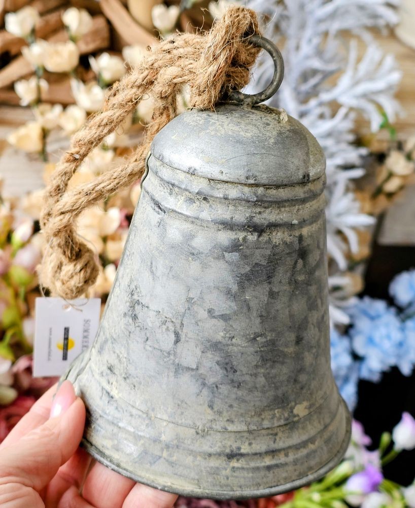 Zinkový antik veliký plechový zvonek se šňůrkou L - Ø 13*16 / 30 cm