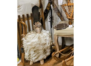 Béžový chlupatý taburet / podnožka Ottoman - Ø 32*40 cm