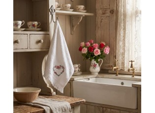 Bílý froté ručník se srdcem z růží Rose Heart - 40*66 cm