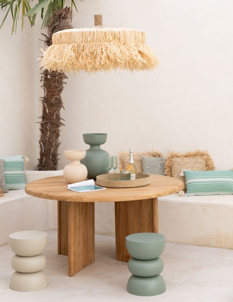 Přírodní kulatý teakový jídelní stůl Corentin - 150*150*75 cm J-Line by Jolipa Přírodní kulatý teakový jídelní stůl Corentin - 150*150*75 cm J-Line by Jolipa