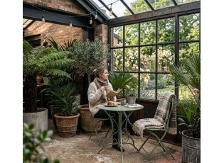 Zelený kovový zahradní Bistro set stůl a 2 židle - Ø 60*70 / 50*40*93 cm 