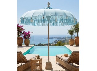 Modrý slunečník s dřevěnou tyčí a třásněmi Bobbi Blue - ∅ 200*260 cm