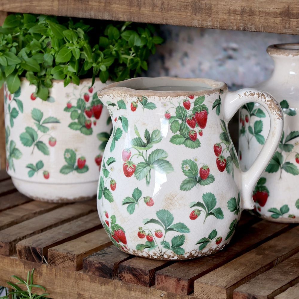 Krémový antik keramický džbán s jahůdkami Fraises - 16*15 cm