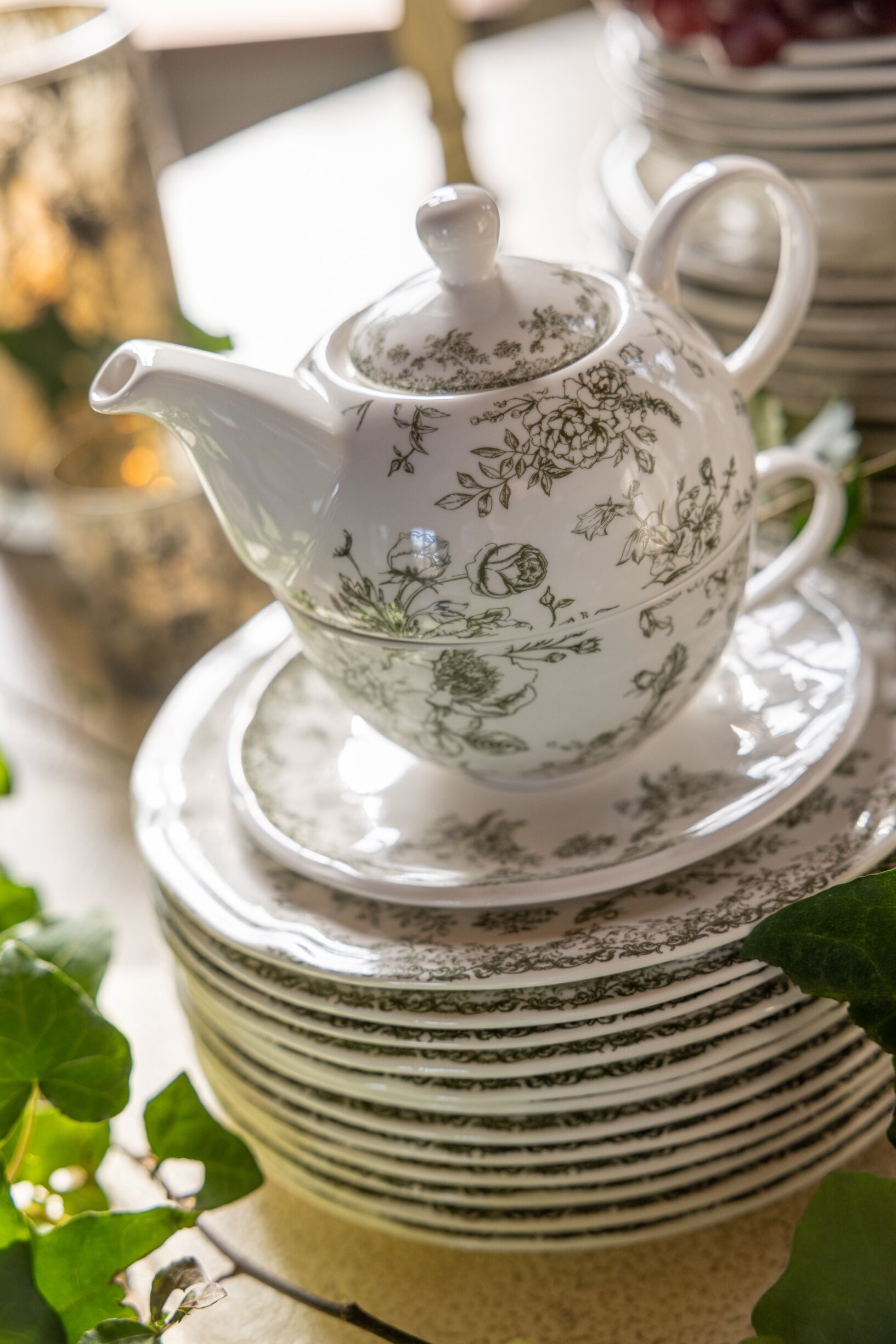 Bílá porcelánová konvička tea for one Vintage Blossom - 6*6*13 cm