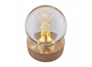 LED stolní lampička na dřevěném podstavci - Kosmonaut - Ø 6 cm / USB