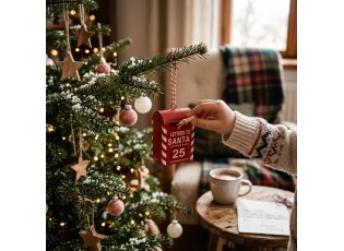 Červená kovová závěsná dekorace poštovní schránka Santa - 5*3*8 cm