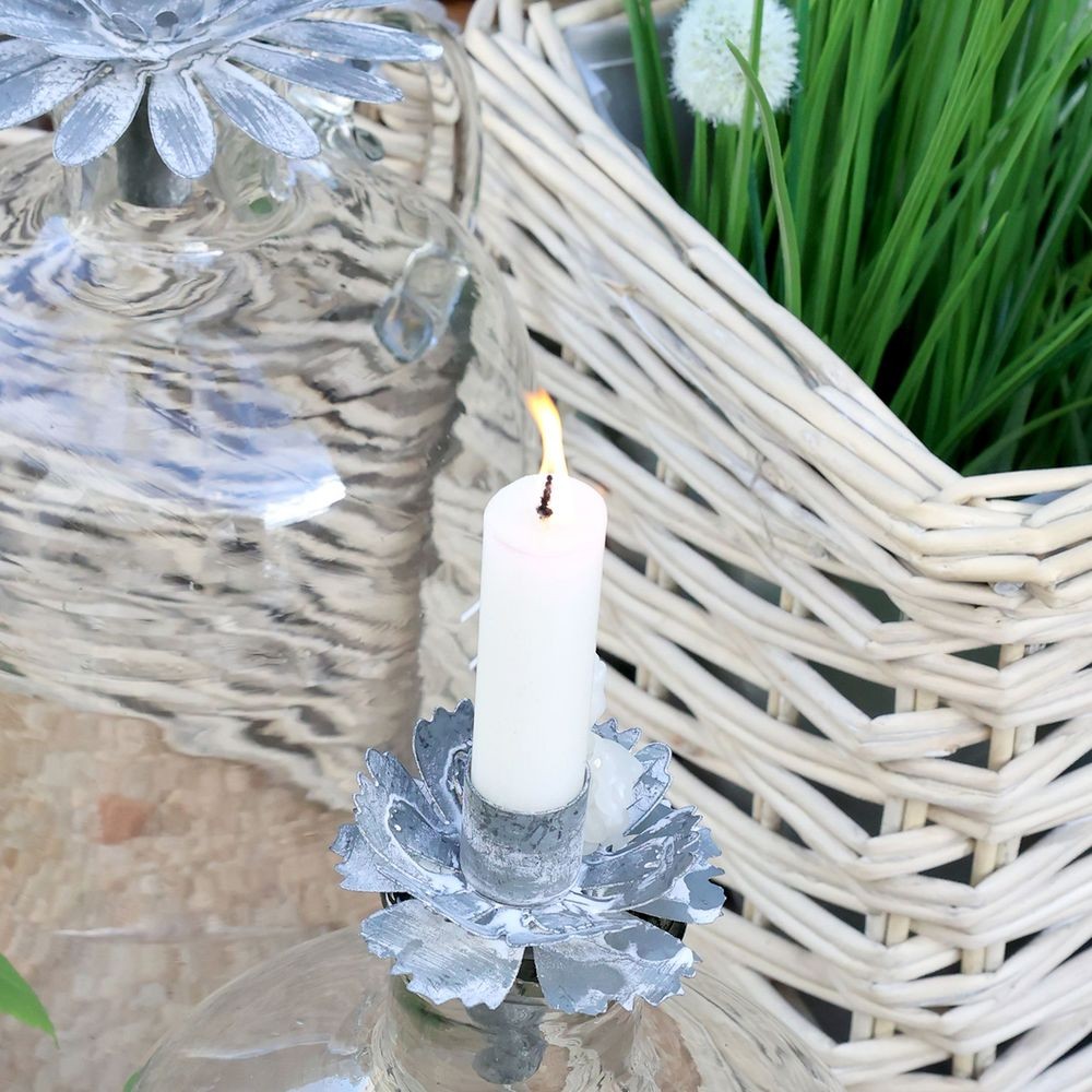 Zinkový antik kovový dekorační svícen květina na láhev Décor - Ø 7*7cm Chic Antique Zinkový antik kovový dekorační svícen květina na láhev Décor - Ø 7*7cm Chic Antique