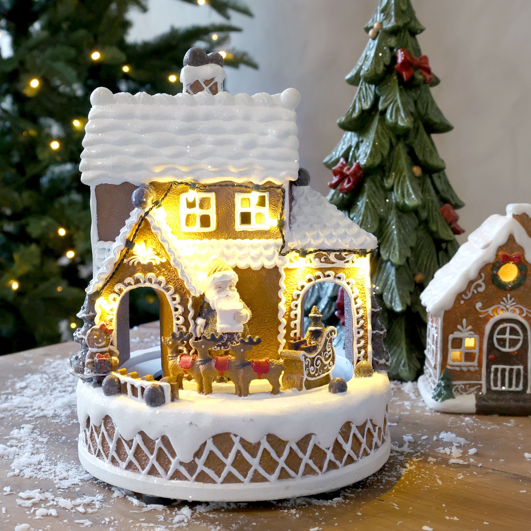 Hrací skříňka perníkový domek Noël s LED osvětlením – Ø 17*23 cm / 3xAA