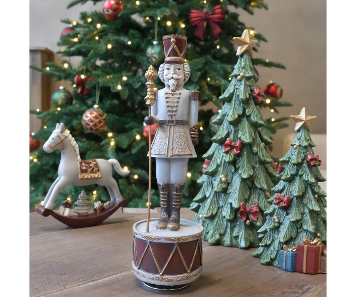 Hudební natahovací skříňka Louskáček Cherry Noël – Ø 8,5*28 cm Chic Antique