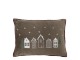 Mocca sametový povlak na polštář Aix s výšivkou domečků – 50*35 cm Chic Antique
