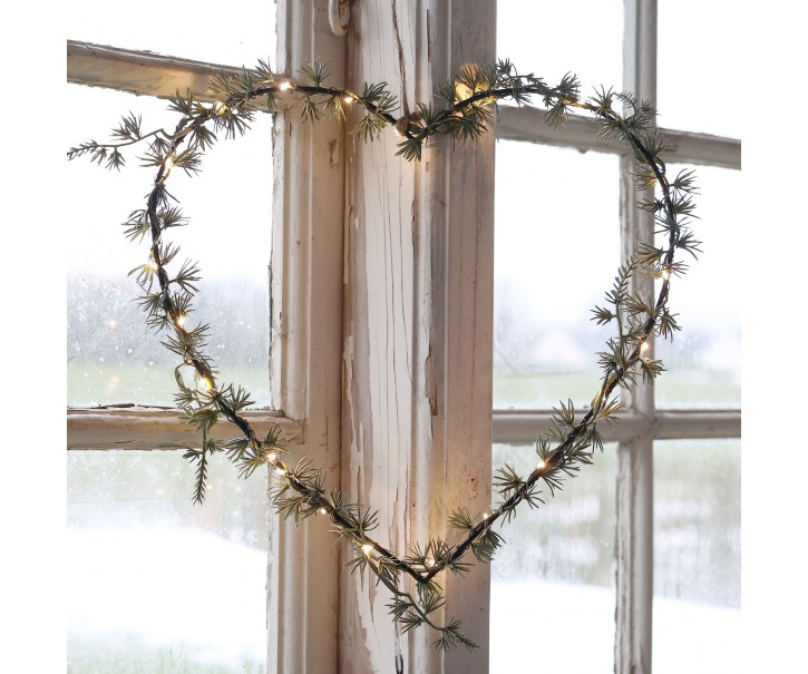  Zelený veniec Fleur v tvare srdca s ihličím as 25 LED svetielkami – 30*4*32 cm Chic Antique