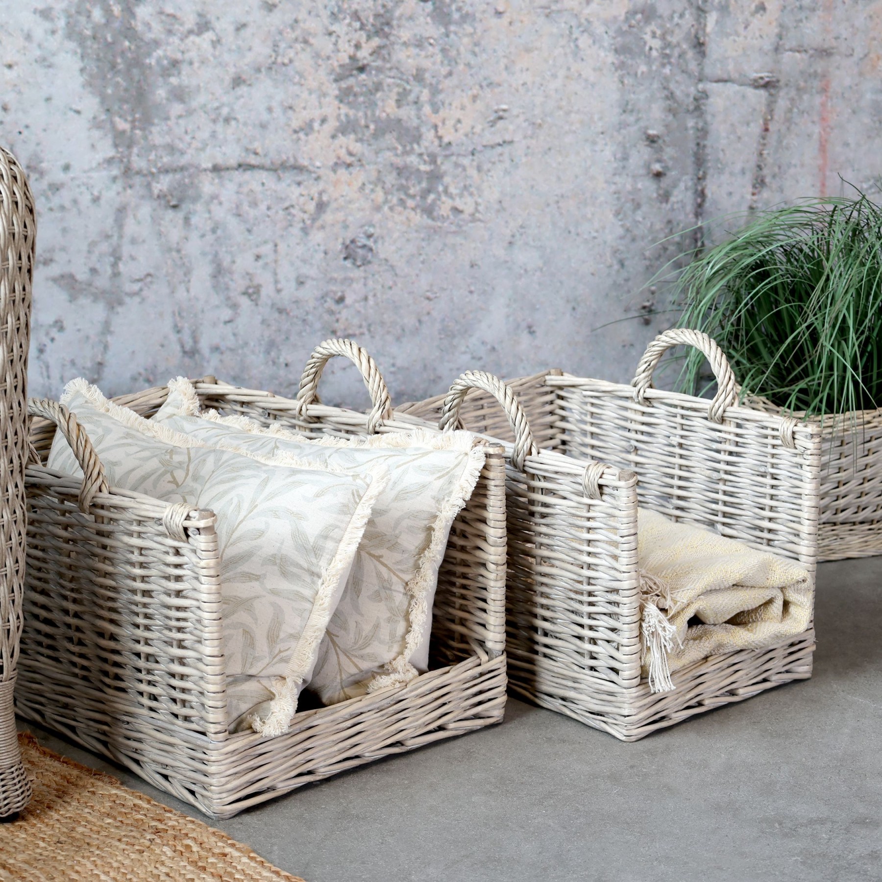 Sada 2ks proutěných košů s uchy French Basket Grey – 50*39*40/ 42*30*37 cm
