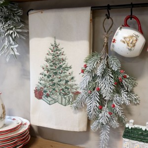 Béžová bavlněná utěrka Aix s vánočním stromkem Chic Antique – 50*70 cm