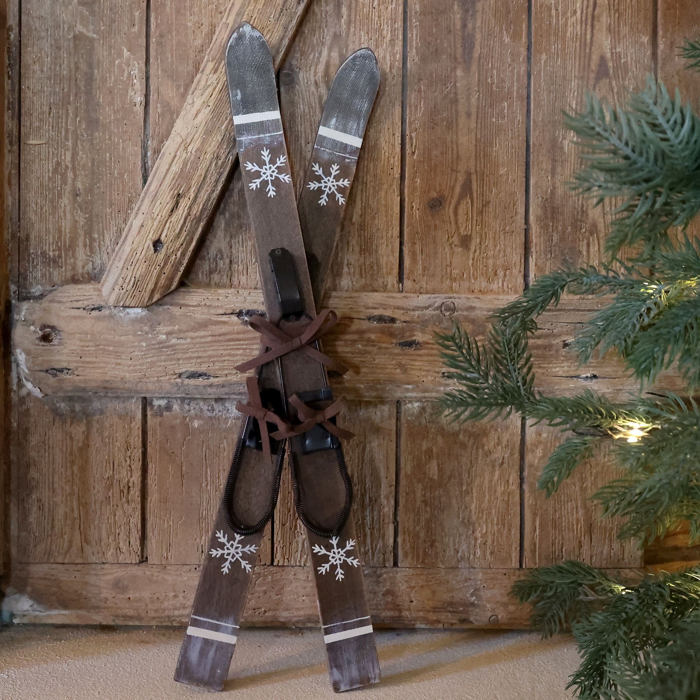 Vintage dřevěné lyže Mocca Ski Antique – 15*7*60 cm Chic Antique Vintage dřevěné lyže Mocca Ski Antique – 15*7*60 cm Chic Antique