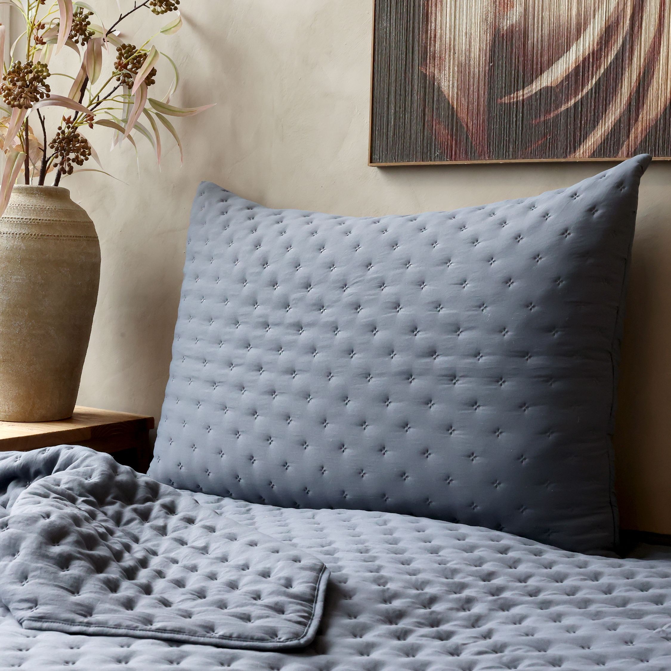 Měkký šedý povlak na polštář Aix Soft – 90*60 cm Chic Antique Měkký šedý povlak na polštář Aix Soft – 90*60 cm Chic Antique