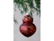 Červená skleněná vánoční ozdoba s dekorem Chic Bauble – Ø 7*10 cm Chic Antique