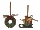 Sada 2ks závěsných dekorací Noël věneček a sáňky třešňové barvy – 9*2*8,5 cm Chic Antique