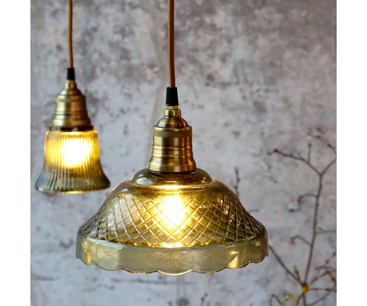 Elegantní skleněný lustr se zeleným stínidlem Olive Brass – Ø 21*18 cm Chic Antique