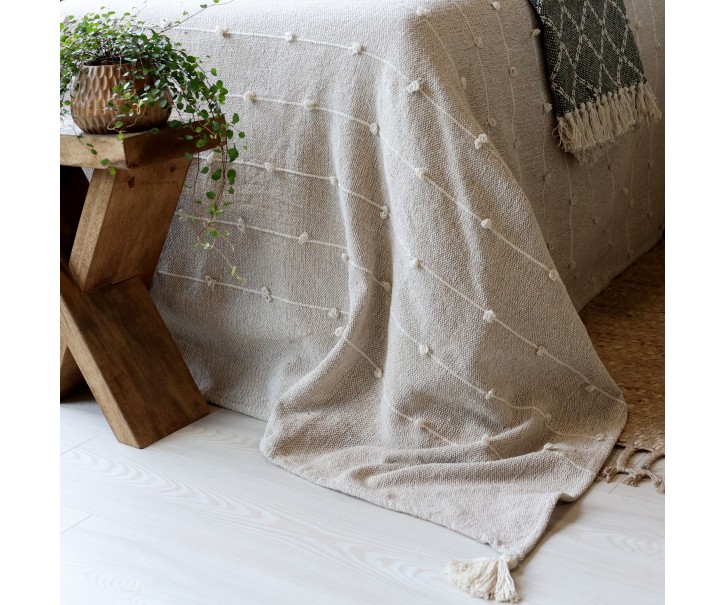 Prošívaný přehoz Aix z recyklovaných bavlněných vláken barvy latte – 260*240 cm Chic Antique