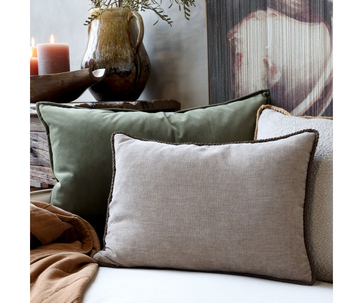 Šedý povlak na polštář Aix žinilkový s hnědým lemováním – 50*35 cm Chic Antique
