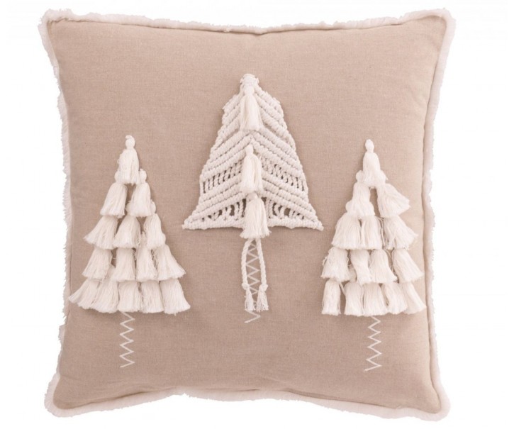 Šedobéžový polštář vánoční stromečky s třásněmi Tree – 45*45*15 cm J-Line by Jolipa