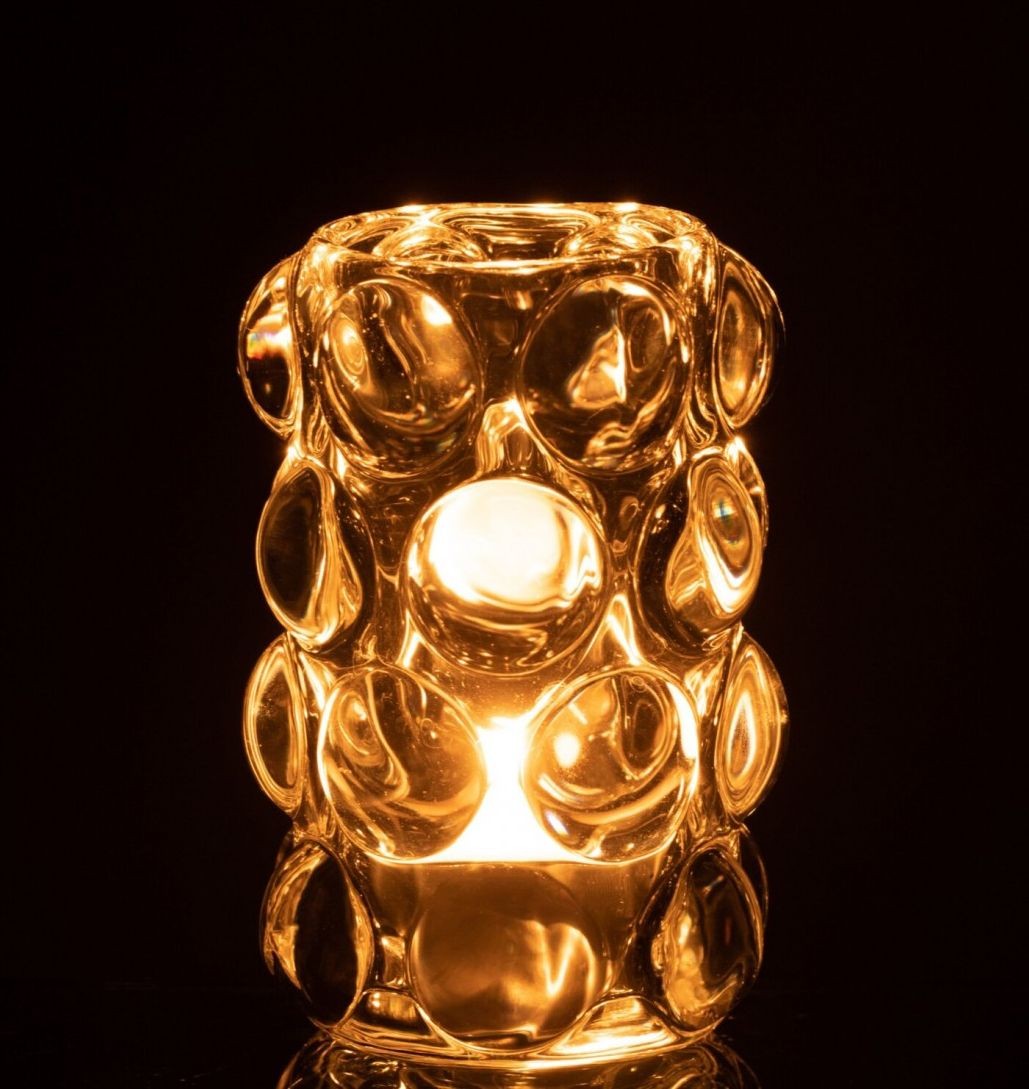Skleněný svícen Bollie průhledný na čajovou svíčku – 8*8*12 cm J-Line by Jolipa Skleněný svícen Bollie průhledný na čajovou svíčku – 8*8*12 cm J-Line by Jolipa