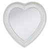 Zrcadlo ve tvar srdce - 27*3*28 cm Materiál : polyresin, skloBarva: bílá s patinou Krásné zrcadlo ve tvaru srce ohromí vaší koupelnu nebo chodbu, všude bude vypadat skvěle. 