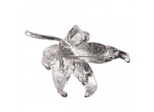 Stříbrný brož s kamínky ve tvaru listu květiny