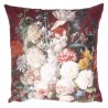 Vínový sametový povlak na polštář s květy - 45*45 cm Barva: vínová, multiMateriál: 100% polyester Pěkný vínový povlak na polštář s výraznými květy bude chloubou vaší pohovky nebo lavice. Zapínání na zip na spodní straně povlaku.