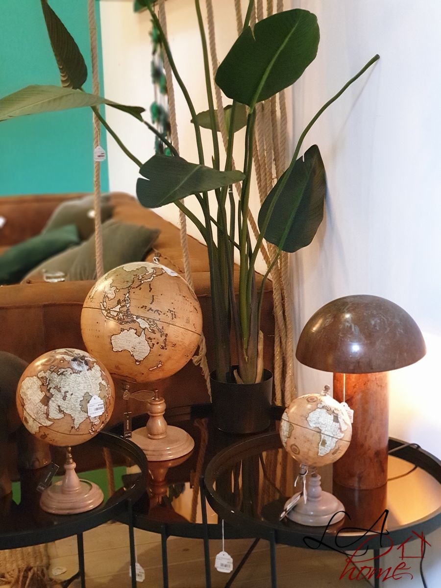 Dekorace hnědý glóbus na podstavci - Ø13*25cm