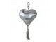 Klíčenka šedo stříbrné srdce s třásní z hovězí kůže - 10*10*5cm