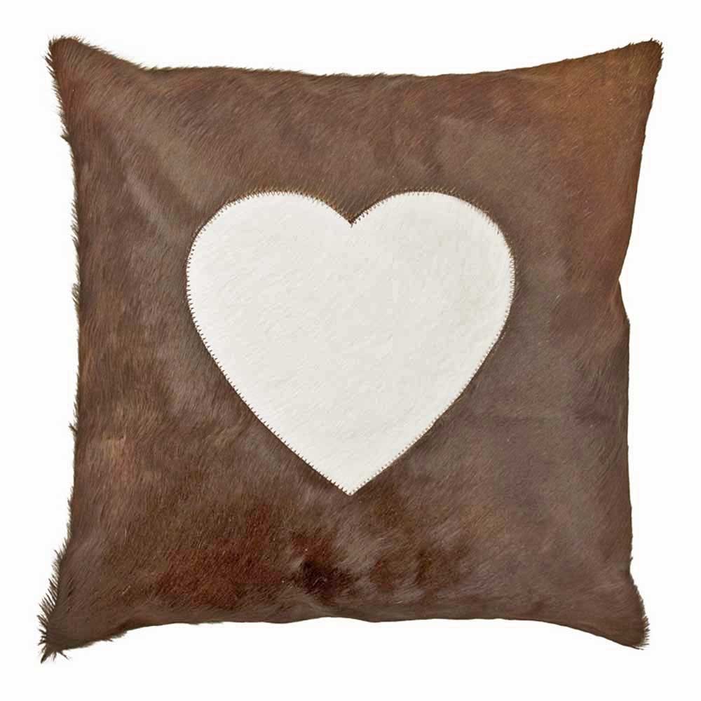 Hnědý kožený polštář se srdcem (bos taurus taurus) - 45*45*5cm Mars & More