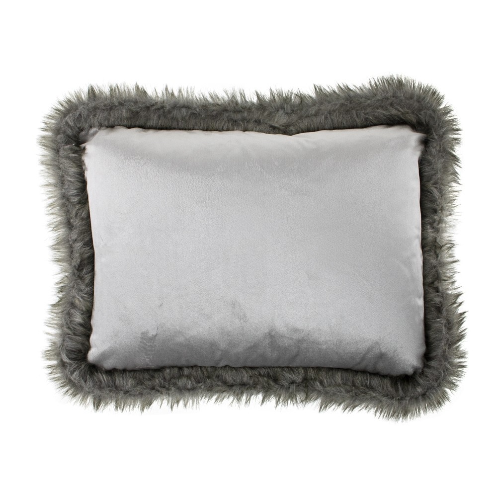 Stříbrný sametový polštář lemovaný kožešinou Copp - 45*35*10cm