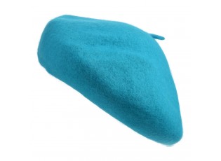 Modrý chlupatý baret