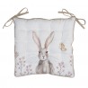 Bavlněný podsedák s výplní s motivem králíka Rustic Easter Bunny - 40*40 cmBarva: Béžová / Hnědá Materiál: 100% bavlna Hmotnost: 0,17 kg 