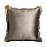 Taupe sametový polštář  se zlatými třásněmi Fringes gold - 45*45*10cm Barva: hnědá taupe, zlatáMateriál: Potah: 100% polyester / Výplň: 100% polyesterHmotnost: 0,5 kg