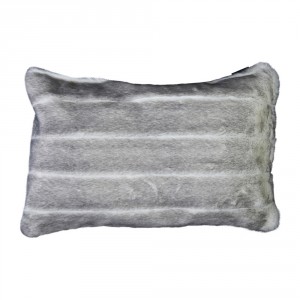 Světle šedý chlupatý polštář Tiara s proužky - 40*60*15cm
