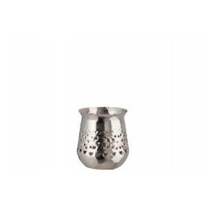 Stříbrně barevný kovový svícen s ornamenty M - 10,7*10,7*12,5 cm