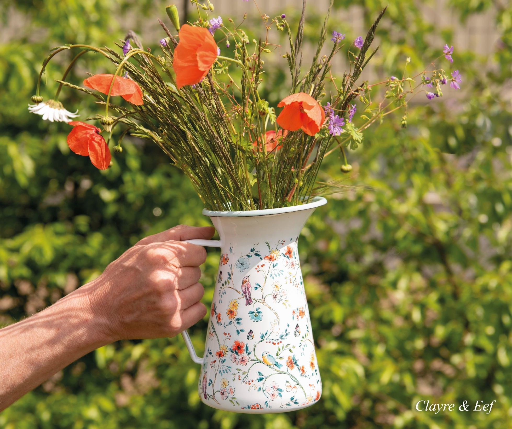 Dekorační vintage smaltovaný džbán Adelle - 12*12*20 cm