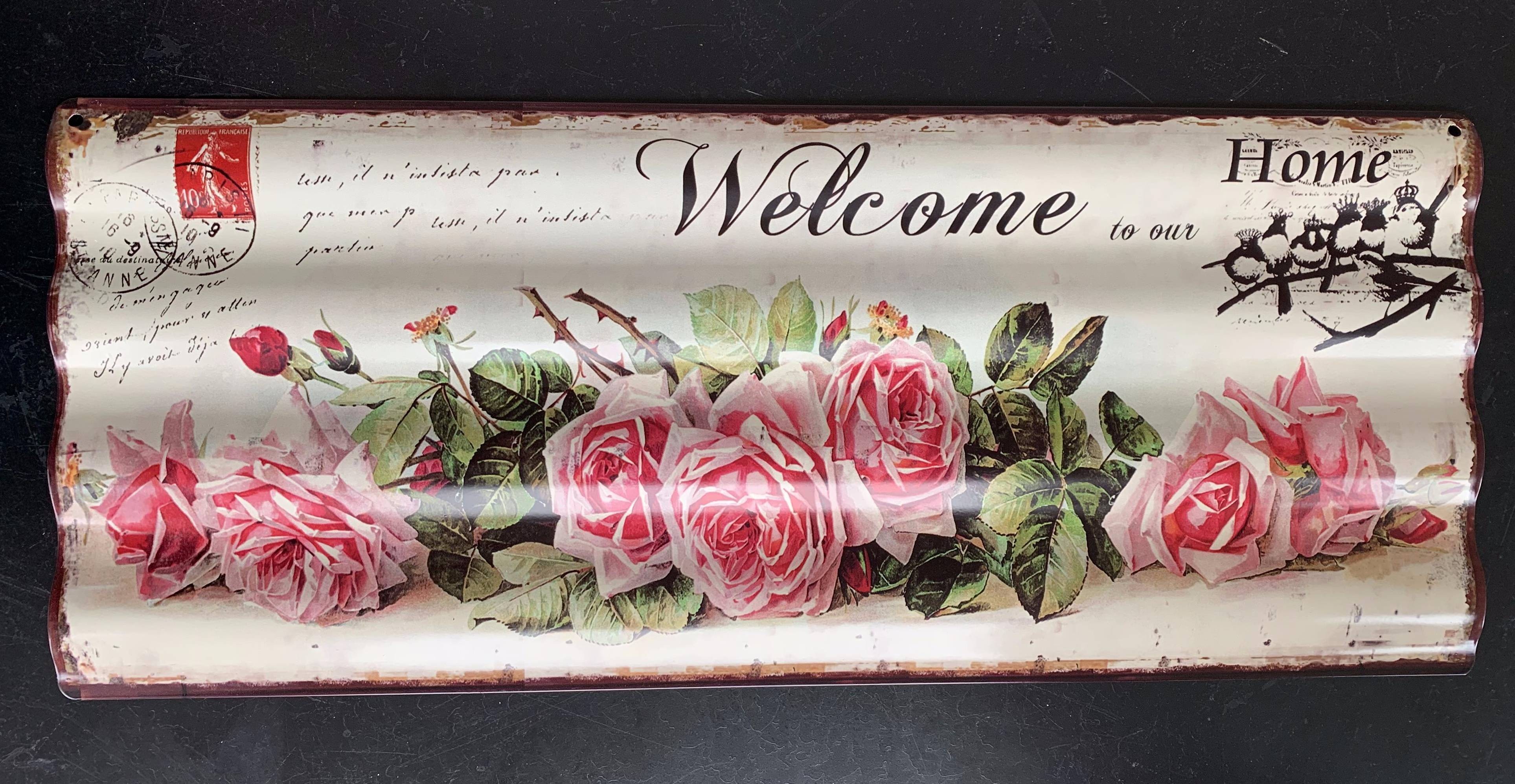 Nástěnná kovová vlnkatá cedule Welcome - 59*24 cm