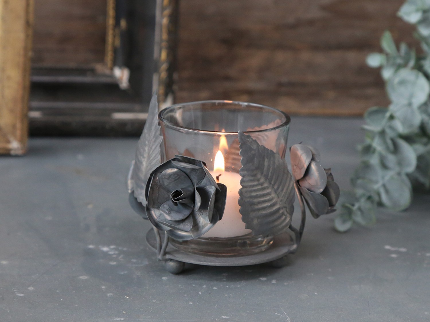 Kovovo - skleněný antik svícen s květy Flow - Ø 9*7 cm Chic Antique
