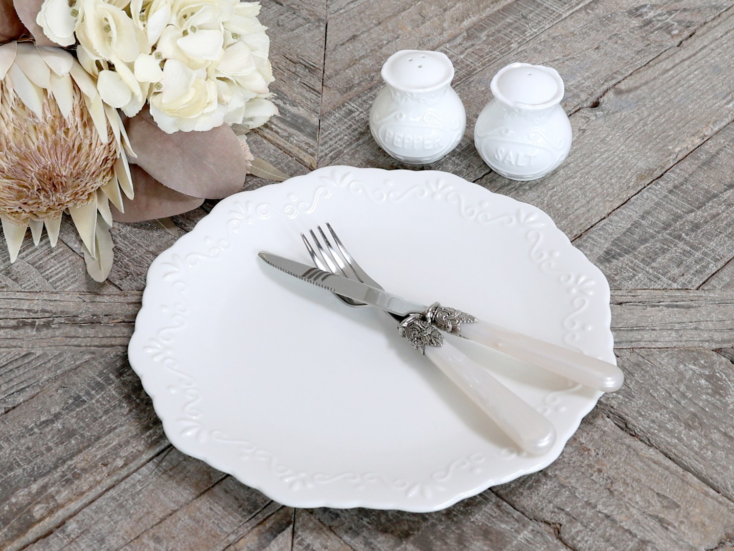 Porcelánový jídelní talíř s krajkou Provence lace - Ø 27cm