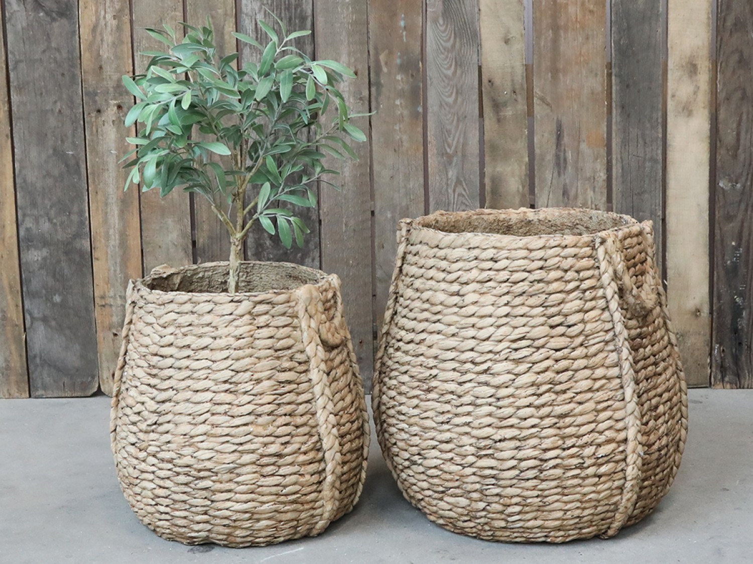 Hnědý obal na květináč s proutěným vzorem Corte I - Ø 47*45cm